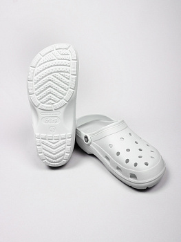 Сабо с ремешком и перфорацией мужские ЭВА, белый — купить в SIZ-ON